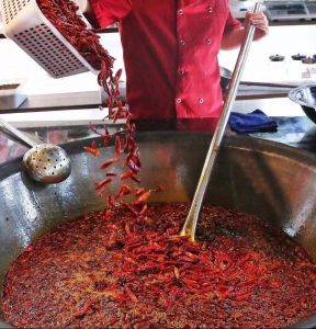 重慶火鍋底料食品廠，好的配菜，讓你彰顯男人風(fēng)范