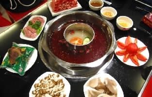 重慶火鍋底料廠，尋覓麻辣，體驗地道