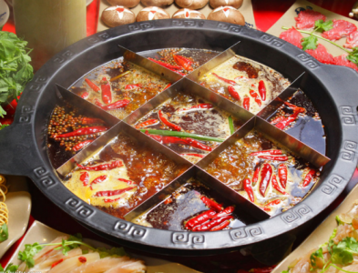 重慶火鍋底料廠，夏季吃火鍋的很大優(yōu)勢(shì)