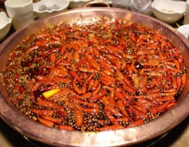 重慶火鍋底料生產(chǎn)企業(yè)為你的火鍋店保駕護航