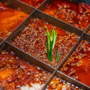如何確保火鍋底料風(fēng)味地道且口感醇厚？