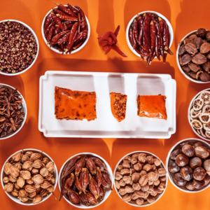 紅油在火鍋調(diào)料中為何必不可少？原因剖析